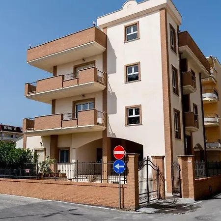 Apartment La Casa Del Sole - Fronte Mare Alba Adriatica
